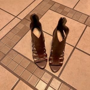 Brown leather sandal bootie